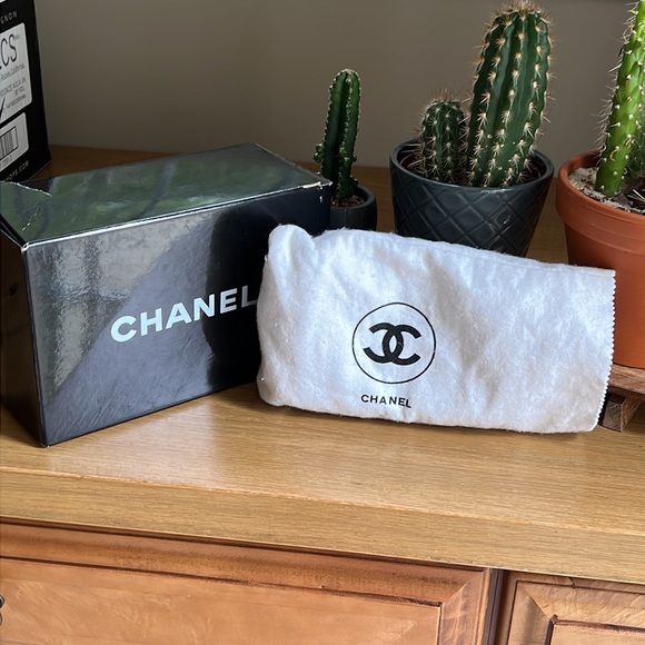 Chanel lizard bag with box, dust cloth, and card - Picture 14 of 15
